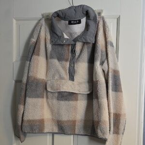 Blue B Women's Plaid Fleece Sweatshirt - Gray and Cream